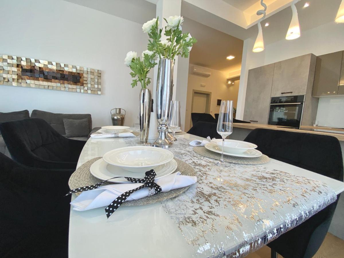דירות PUY Apartman Sogni D'Oro מראה חיצוני תמונה