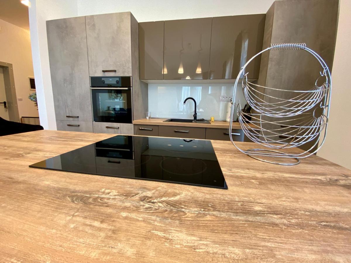 דירות PUY Apartman Sogni D'Oro מראה חיצוני תמונה