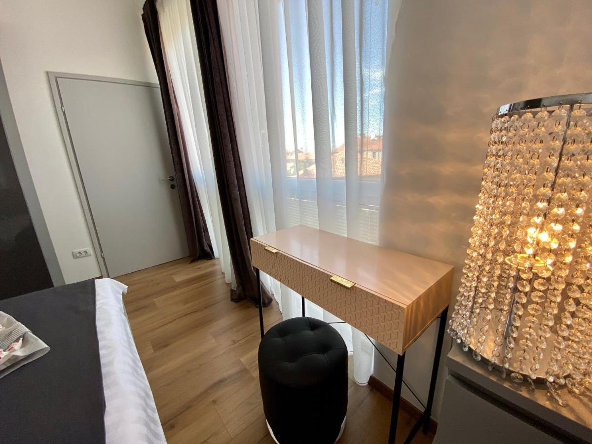 דירות PUY Apartman Sogni D'Oro מראה חיצוני תמונה